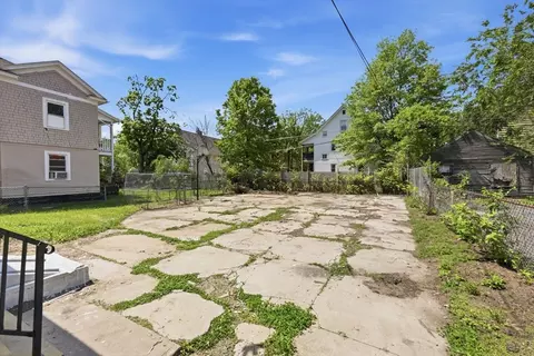 62 Kenyon St, Springfield, MA 01109 photo 24