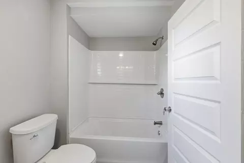 62 Kenyon St, Springfield, MA 01109 photo 21