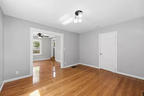 62 Kenyon St, Springfield, MA 01109 photo 6
