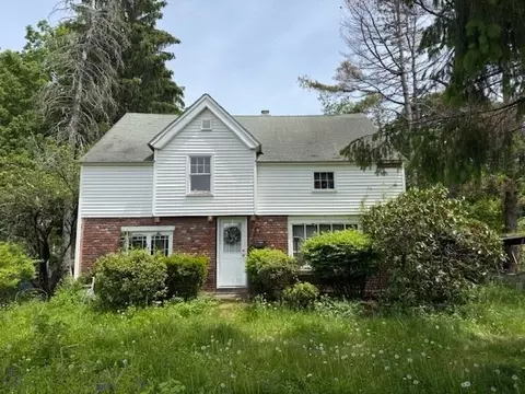 10 Patton St, Oxford, MA 01540
