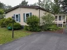 41 Pipers Way, Carver, MA 02330