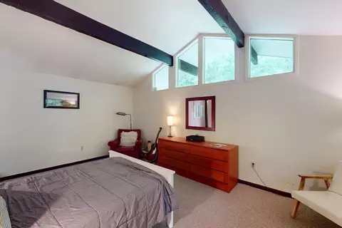 Bedroom - 8 Teawaddle Hill Rd, Leverett, MA 01054 photo 2 of 8