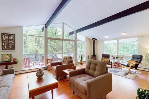 Living - 8 Teawaddle Hill Rd, Leverett, MA 01054 photo 2 of 7