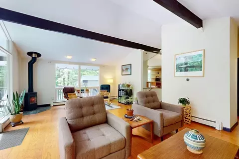Living - 8 Teawaddle Hill Rd, Leverett, MA 01054 photo 4 of 7
