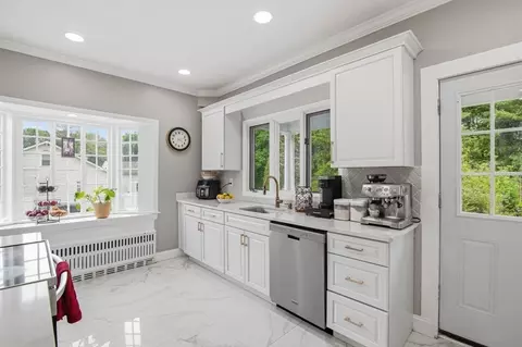 478 E Main St, Avon, MA 02322 photo 6