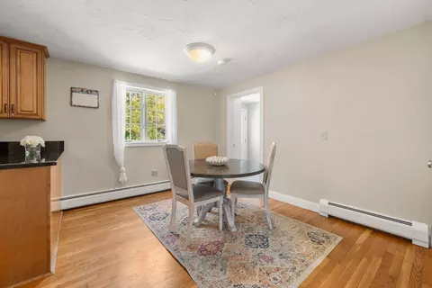 Dining - 302 Ames Way, Barnstable, MA 02632 photo 3 of 4