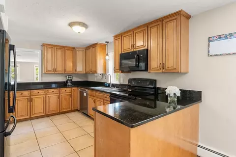 Kitchen - 302 Ames Way, Barnstable, MA 02632 photo 3 of 3