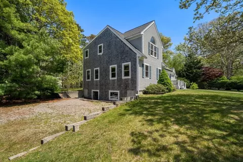 Exterior - 302 Ames Way, Barnstable, MA 02632 photo 4 of 6
