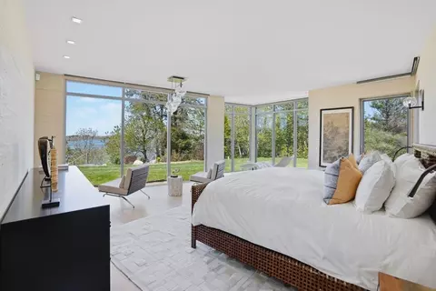 Bedroom - 18 Point Inner Way, Chilmark, MA 02535 photo 1 of 4
