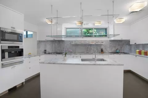 Kitchen - 18 Point Inner Way, Chilmark, MA 02535 photo 5 of 5