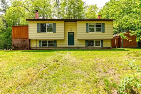 1 Balsam Dr, Ashburnham, MA 01430