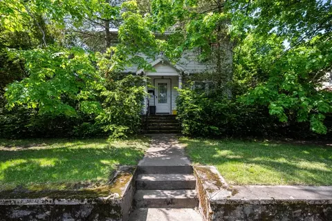 282 Marrett Rd, Lexington, MA 02421