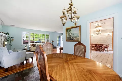 87 Squire Ln, Springfield, MA 01118 photo 10