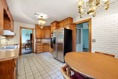 87 Squire Ln, Springfield, MA 01118 photo 12
