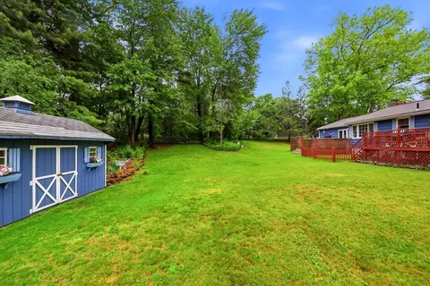 87 Squire Ln, Springfield, MA 01118 photo 36
