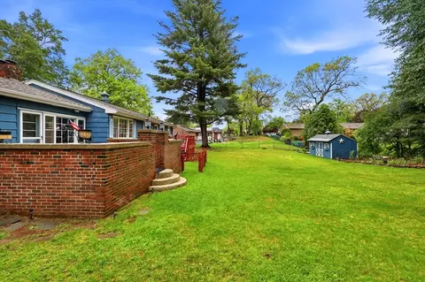 87 Squire Ln, Springfield, MA 01118 photo 32
