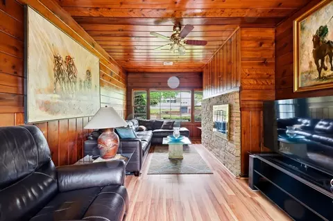 87 Squire Ln, Springfield, MA 01118 photo 14