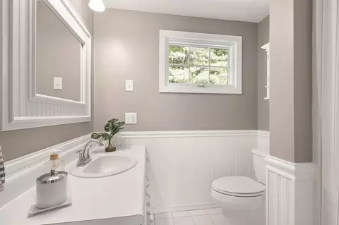 Bath - 67 Bridle Path, Franklin, MA 02038 photo 2 of 3
