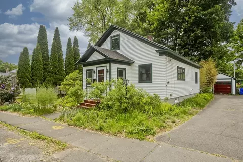 21 Winthrop St, Northampton, MA 01060