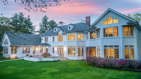 Exterior - 5 Hamlins Xing, Dover, MA 02030 photo 8 of 9
