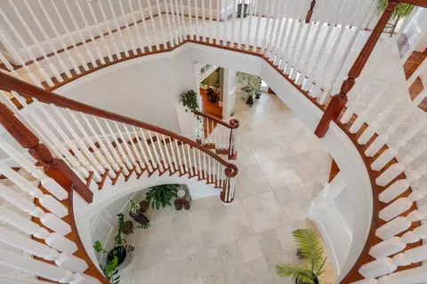 Entry Way - 5 Hamlins Xing, Dover, MA 02030 photo 3 of 3