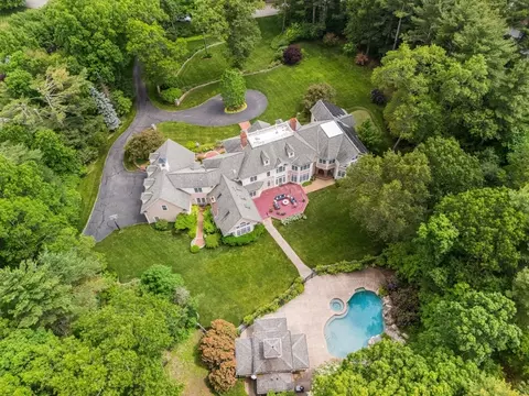 View/Area - 5 Hamlins Xing, Dover, MA 02030 photo 1 of 1