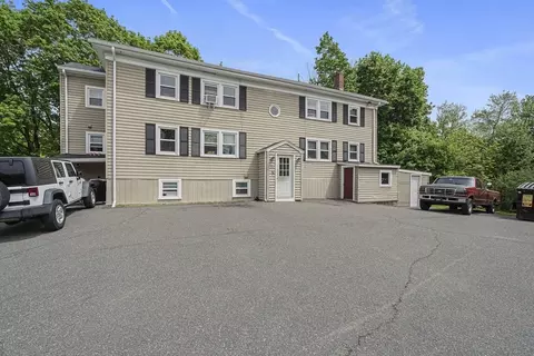 160 East St, Foxboro, MA 02035