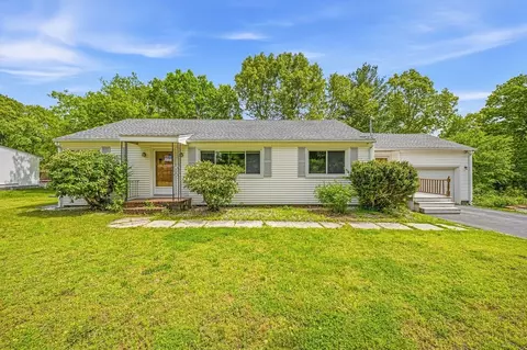 146 Acton Rd, Chelmsford, MA 01824