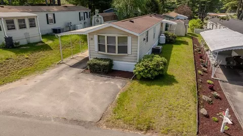 131 Pine Ave, Sturbridge, MA 01566