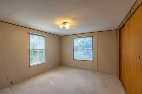 131 Pine Ave, Sturbridge, MA 01566 photo 20