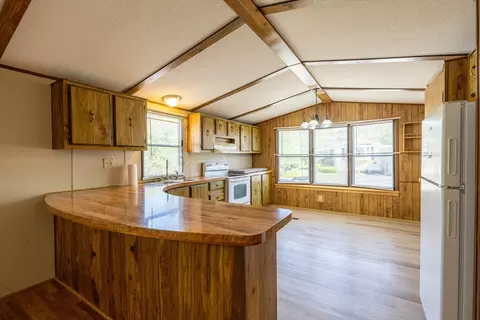 131 Pine Ave, Sturbridge, MA 01566 photo 6