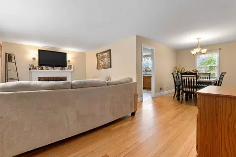 22 Burley St, Danvers, MA 01923 photo 15