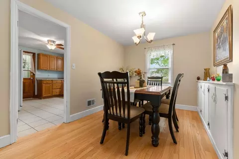 22 Burley St, Danvers, MA 01923 photo 12