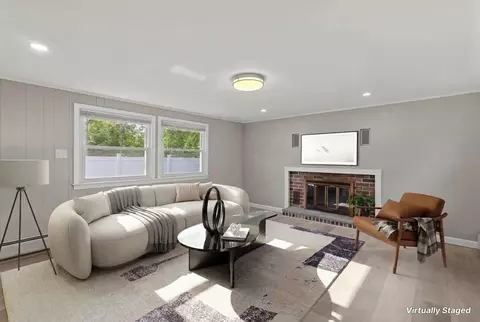 Living - 5 Phoenix St, Worcester, MA 01604 photo 2 of 3