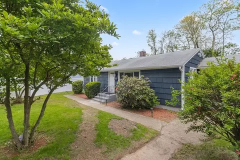 Exterior - 5 Phoenix St, Worcester, MA 01604 photo 5 of 13