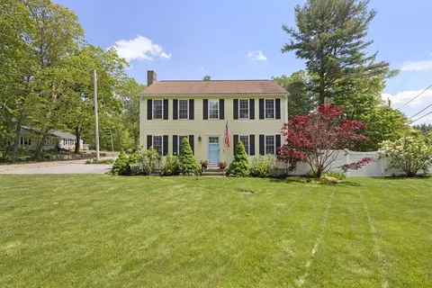 169 Brook St, Franklin, MA 02038