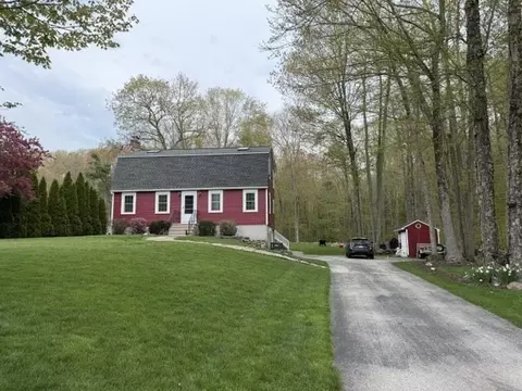 28 Camile Rd, Webster, MA 01570