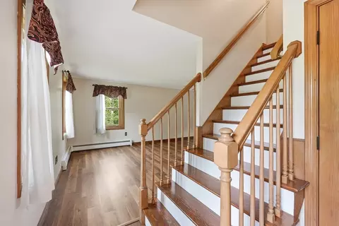 28 Camile Rd, Webster, MA 01570 photo 2