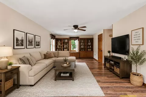 28 Camile Rd, Webster, MA 01570 photo 4