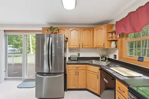 28 Camile Rd, Webster, MA 01570 photo 10