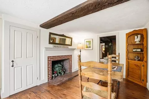 Dining - 52 Elm St, Upton, MA 01568 photo 3 of 5