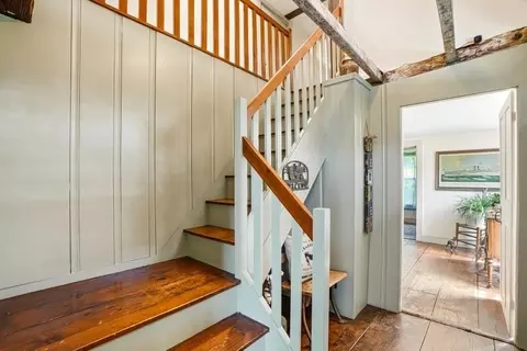Entry Way - 52 Elm St, Upton, MA 01568 photo 1 of 3