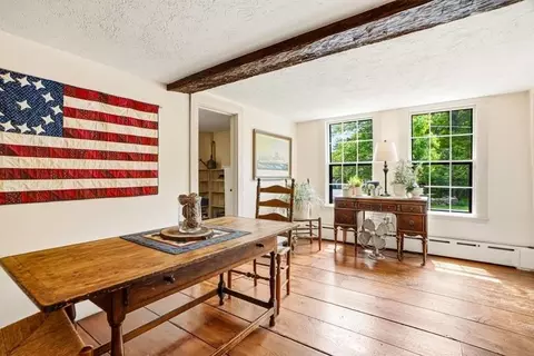 Dining - 52 Elm St, Upton, MA 01568 photo 2 of 5