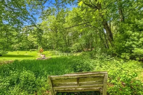 Exterior - 52 Elm St, Upton, MA 01568 photo 8 of 12