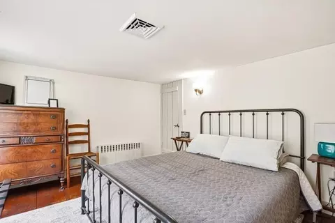 Bedroom - 52 Elm St, Upton, MA 01568 photo 4 of 5