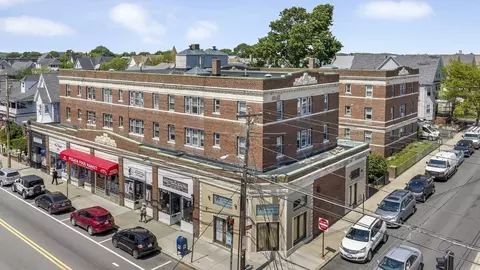 Exterior - 8 Walnut St #28, Everett, MA 02149 photo 2 of 2
