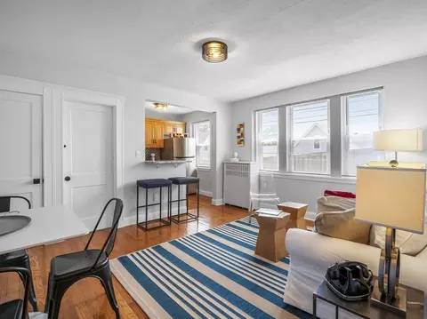Living - 8 Walnut St #28, Everett, MA 02149 photo 4 of 5