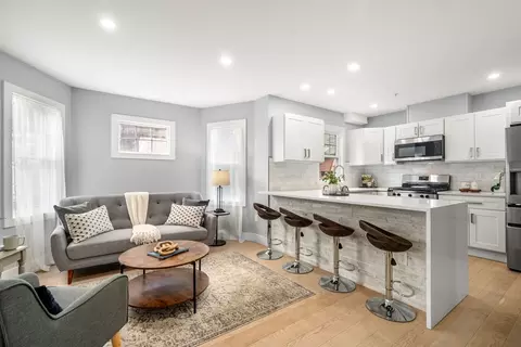 679 Columbia #5, Boston, MA 02125
