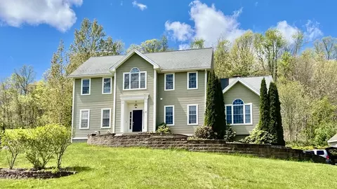 7 Deer Run, Charlton, MA 01507