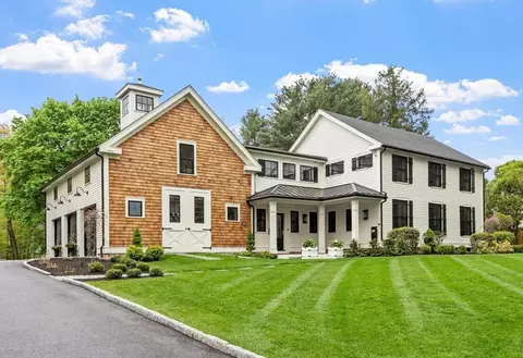653 Main St, Concord, MA 01742
